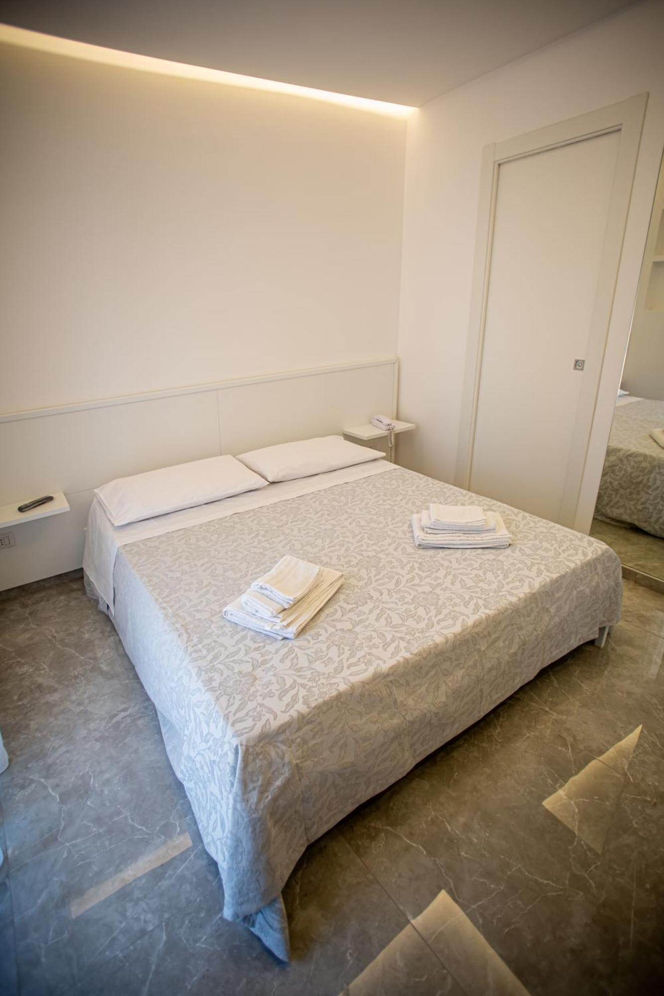 Forever Luxury Rooms กาสเตลลัมมาเร ดิ สตาเบีย ภายนอก รูปภาพ